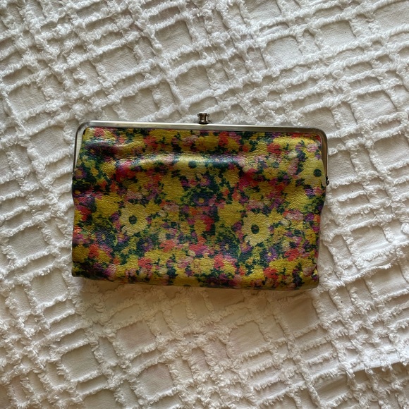 HOBO Handbags - Hobo: Lauren Clutch/Wallet, yellow floral, used